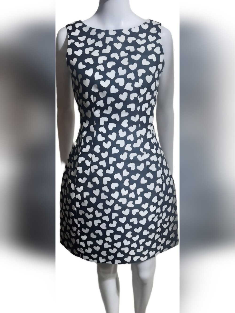 kate spade Black and White Heart-Print Sleeveless Sheath Dress